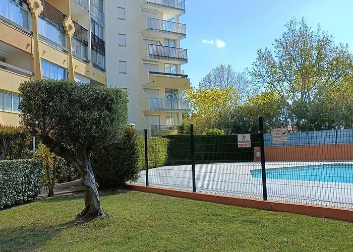 Cap Au Cap - T3 Avec Clim Wifi Vue Piscine Proximite Richelieu アパート アグド